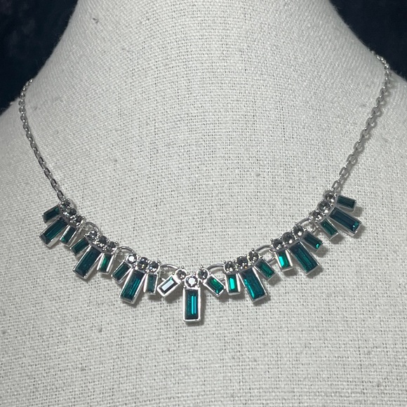 Touchstone Crystal from Swarovski Emerald Green Crystals on a Silver Tone Chain - Picture 4 of 9